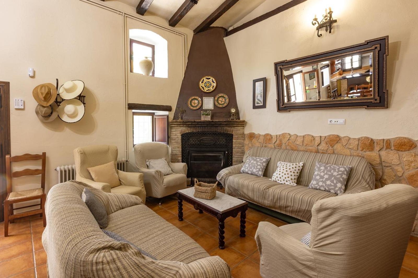 Villa Cortijo Entresierras à Carcabuey Extérieur photo